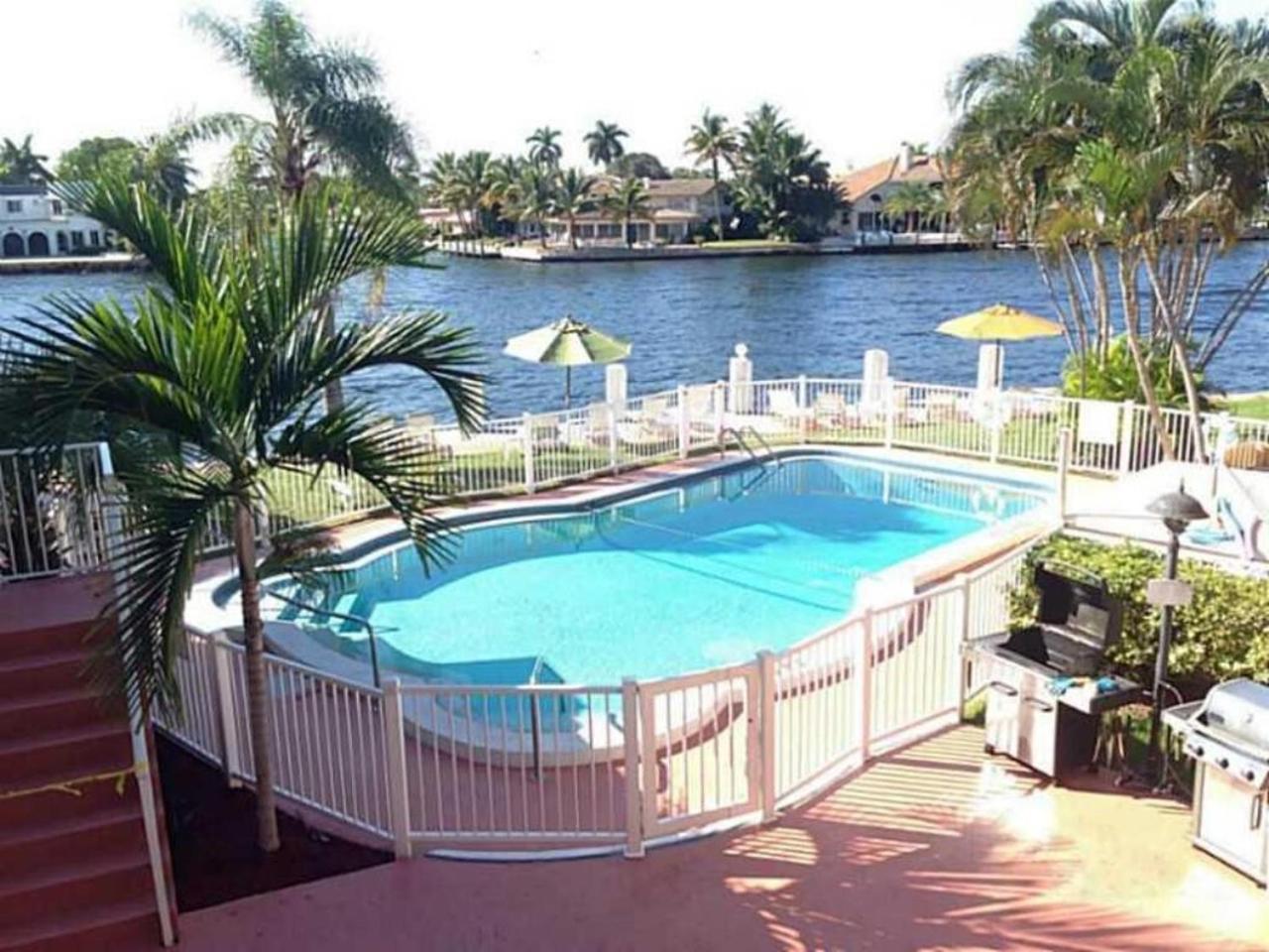 ポンパノビーチ Studio Intracoastal Views! 5 Min Walk To The Beachヴィラ エクステリア 写真