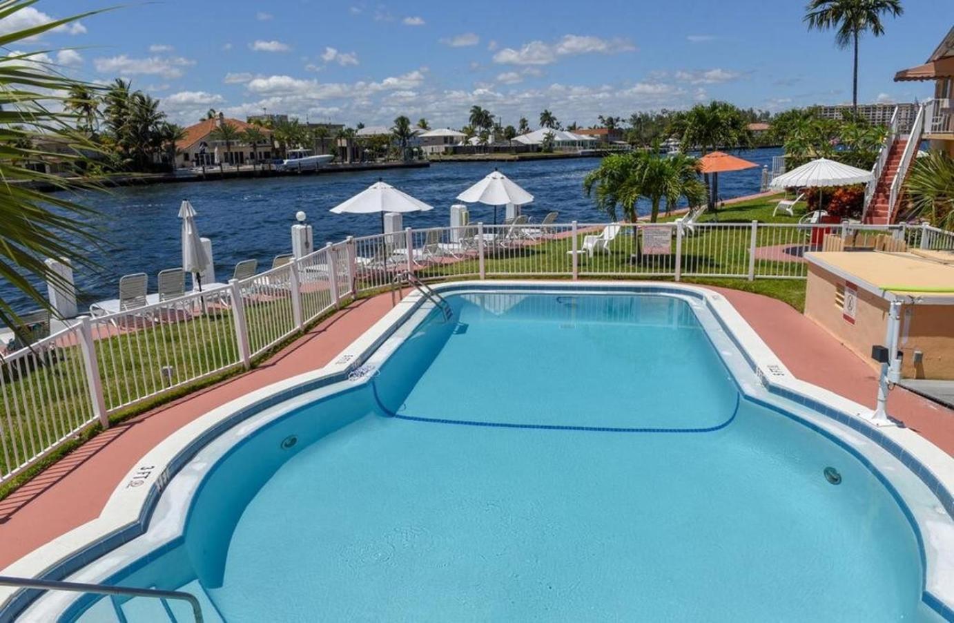 ポンパノビーチ Studio Intracoastal Views! 5 Min Walk To The Beachヴィラ エクステリア 写真