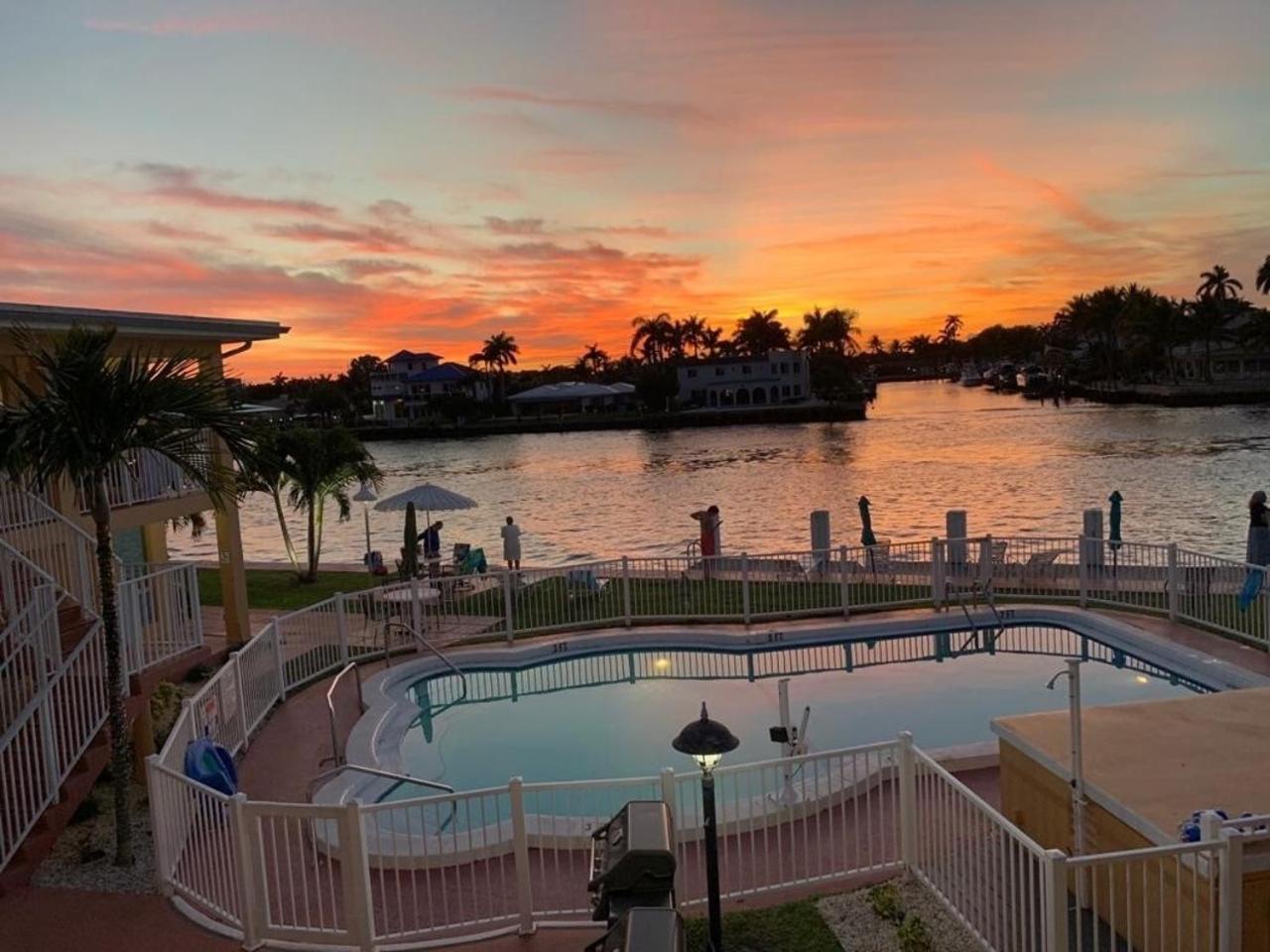 ポンパノビーチ Studio Intracoastal Views! 5 Min Walk To The Beachヴィラ エクステリア 写真
