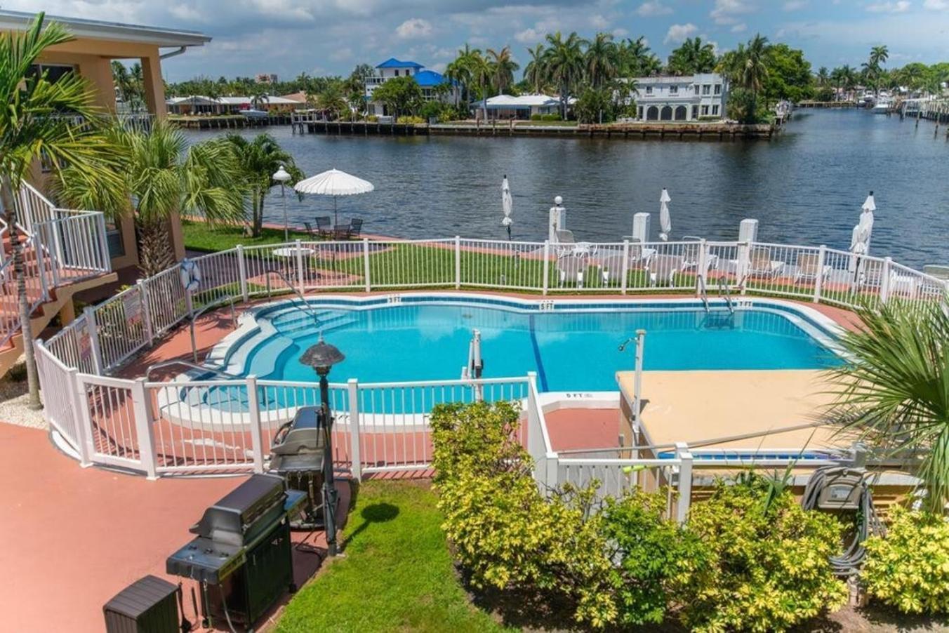 ポンパノビーチ Studio Intracoastal Views! 5 Min Walk To The Beachヴィラ エクステリア 写真