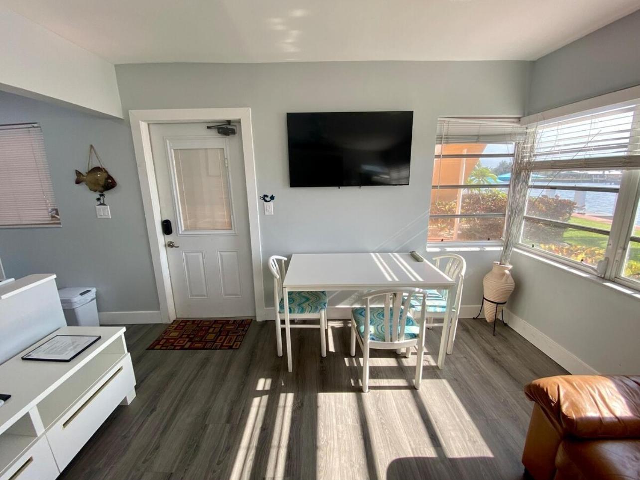 ポンパノビーチ Studio Intracoastal Views! 5 Min Walk To The Beachヴィラ エクステリア 写真