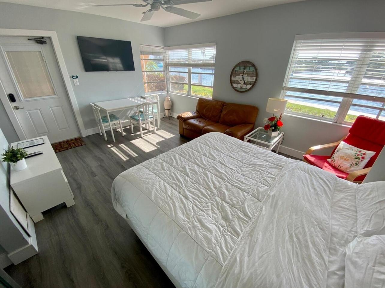 ポンパノビーチ Studio Intracoastal Views! 5 Min Walk To The Beachヴィラ エクステリア 写真